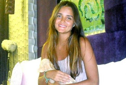 Podría ir a la cárcel por vender su Virginidad Fotos Podría ir a la cárcel por vender su Virginidad Fotos